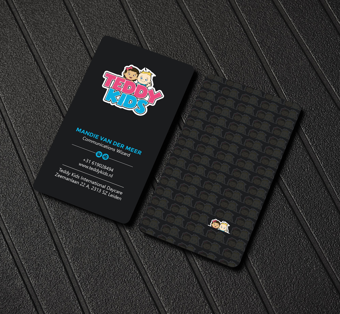 Business Card Design by LAXMI DESIGNHUB for Teddy Kids BV | Design #22870044