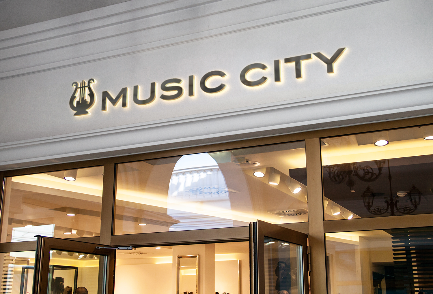 Logo Design by normi for Lucky’s Pawn & Loan  | Design #23003608