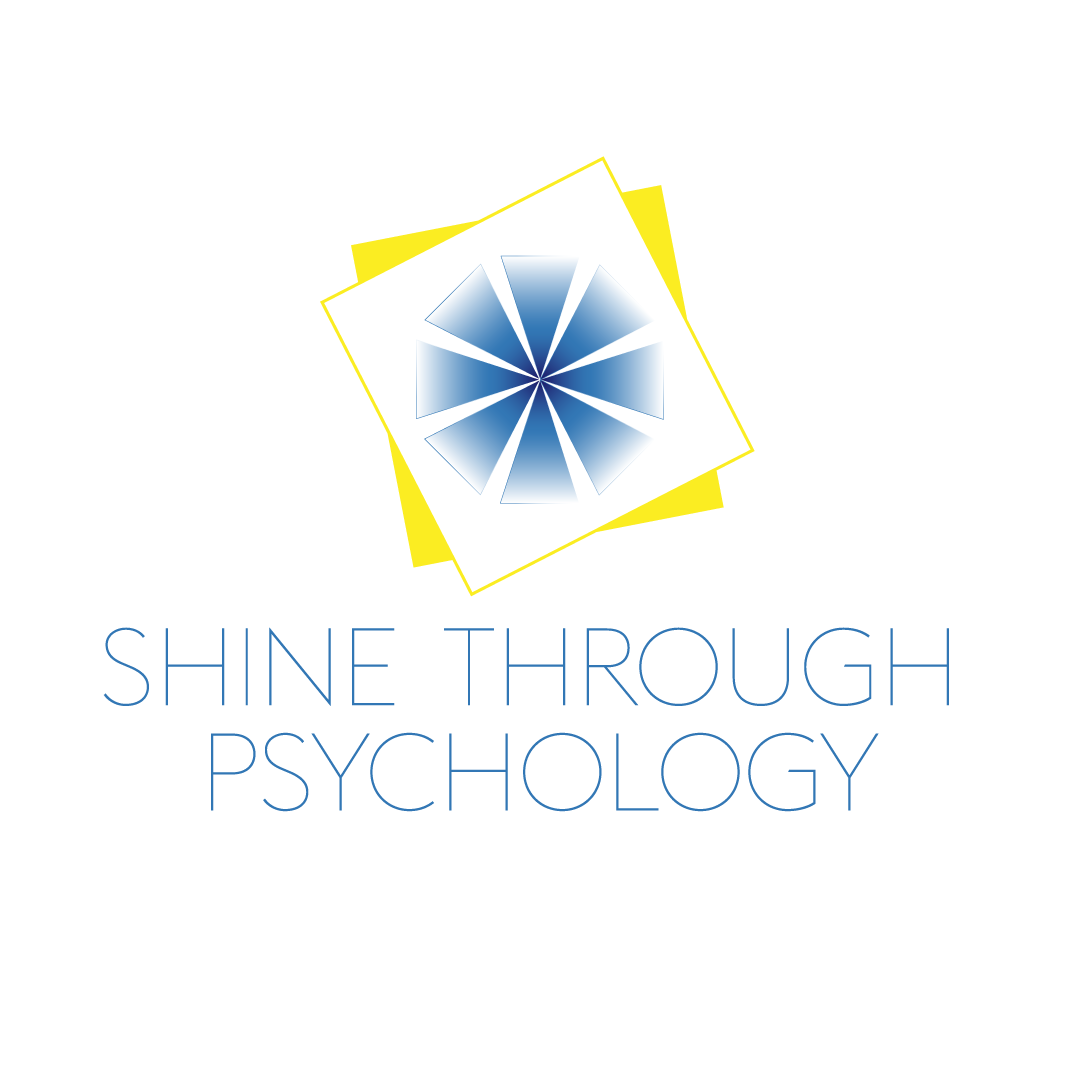 Design de Logo par Ashna_AtPineapple pour Shine Through Psychology  | Design #23017780