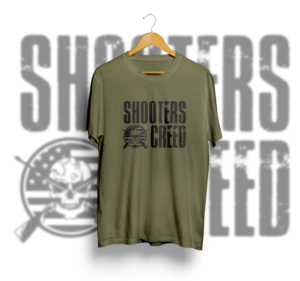 Shooter clothing gear and apparel (Shooters Creed) | Design de T-shirt par HELLOCRUNK