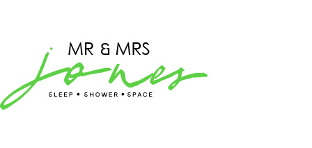 Logo-Design von luluAust für MR&MrsJones | Design #3016162