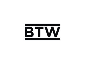 "BTW" (with hugging arm cut-out) | Diseño de Logo por R16