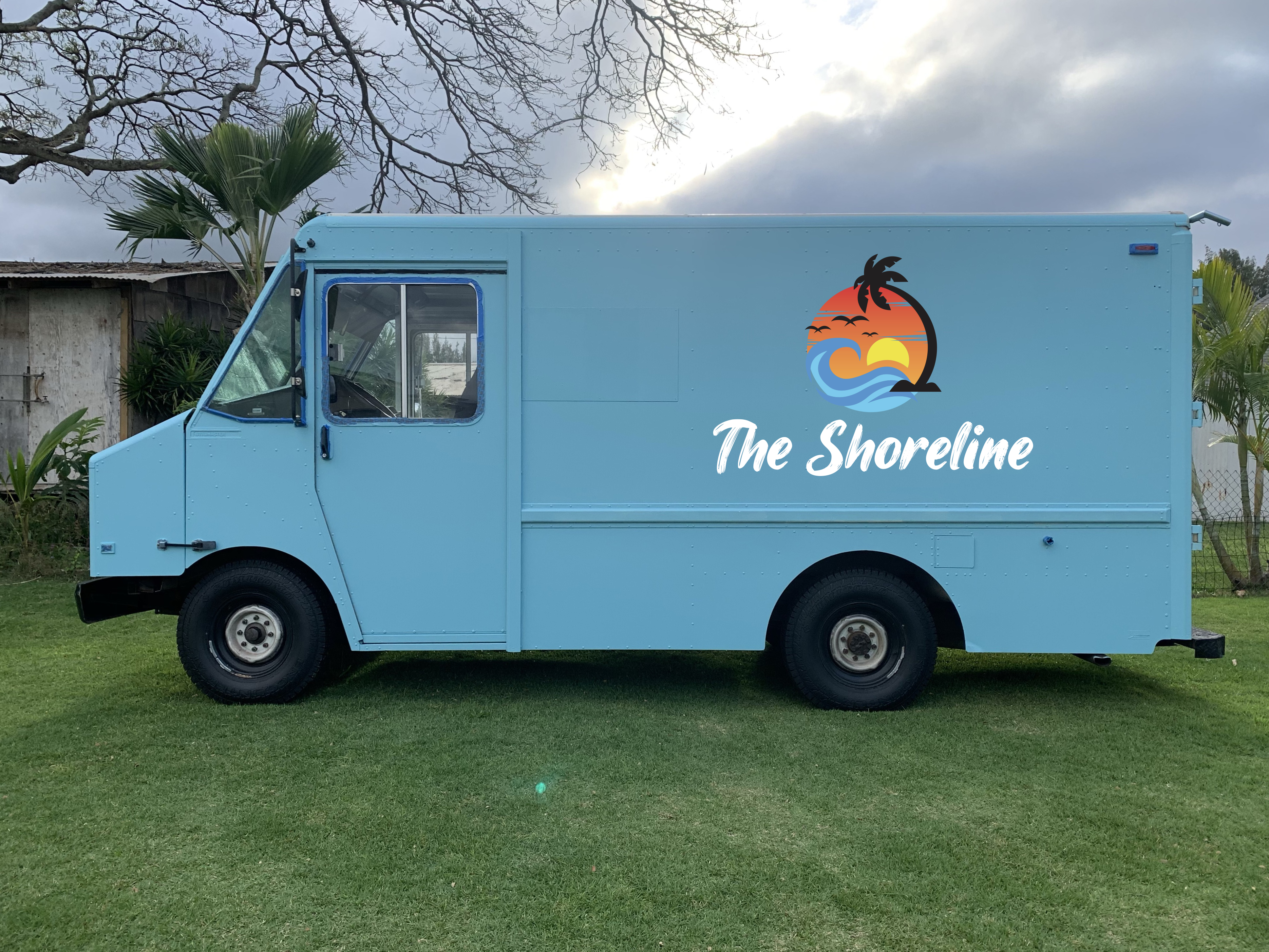 Diseño de Logo por BRusev para The Shoreline | Diseño #23957567