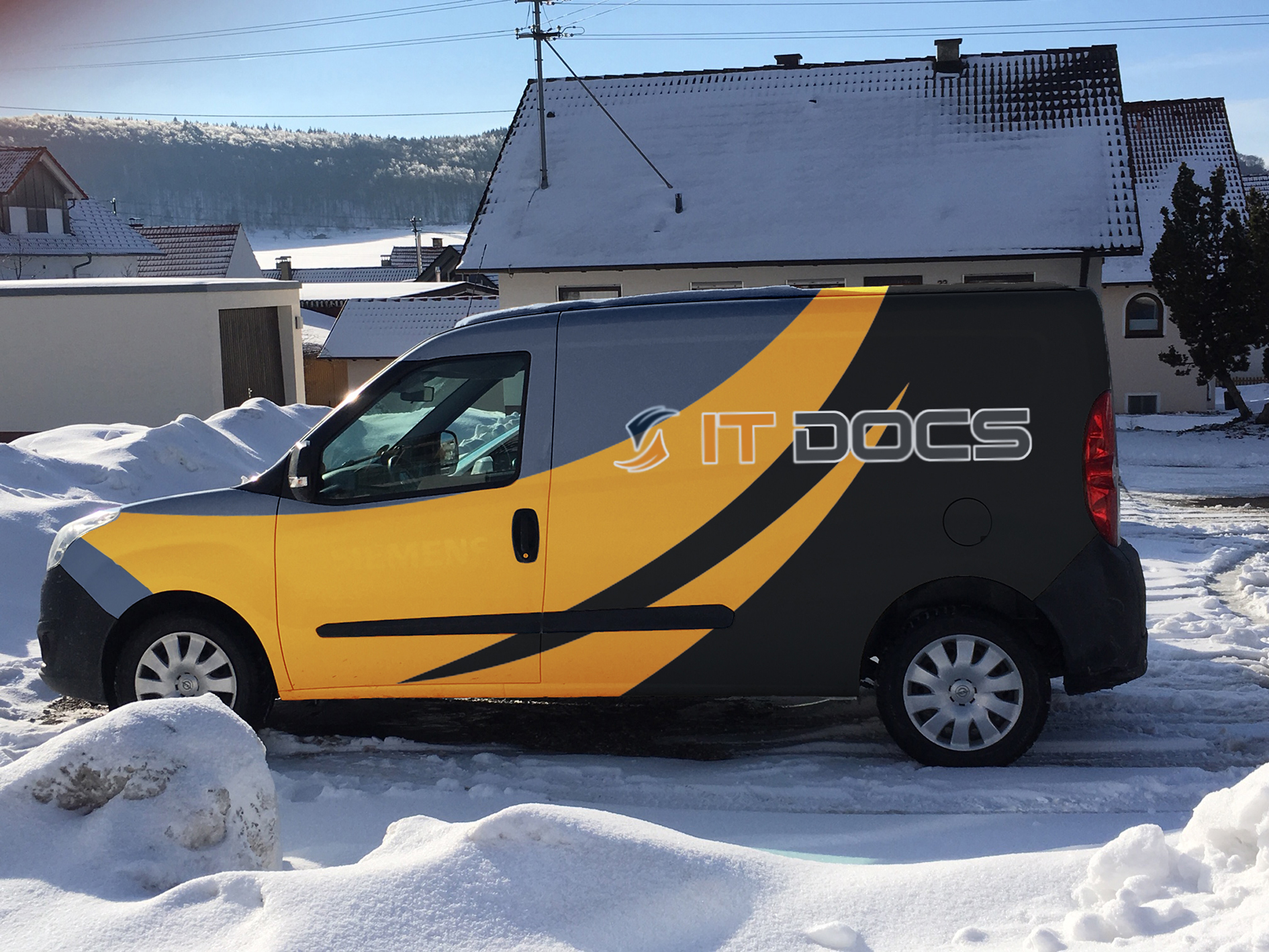 Car Wrap-Design von Fierro für IT Docs GmbH | Design #24048519