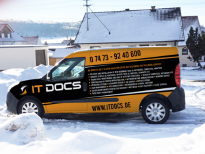 Car Wrap-Design von LAXMI DESIGNHUB für IT Docs GmbH | Design: #24043689