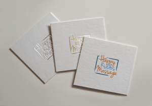 Diseño de Logo por Liyana para Happy Kiddos Massage Inc. | Diseño: #24169873