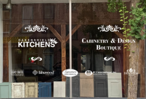 Store Front / Boutique  Front window signage  | Grafik-Design von Hristo Itchov
