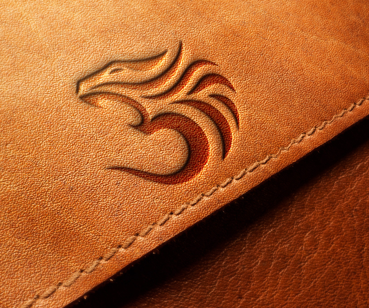Logo-Design von NineOwl für Byakko Leather | Design #25213662
