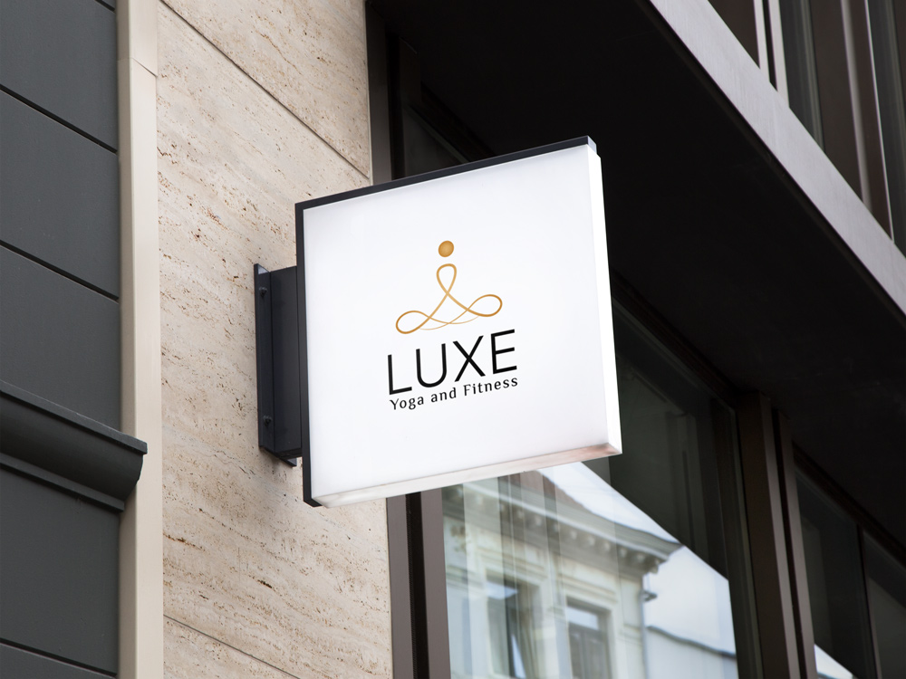 Logo-Design von Abdalla Meselhy für Luxe Yoga and Fitness  | Design #25116150