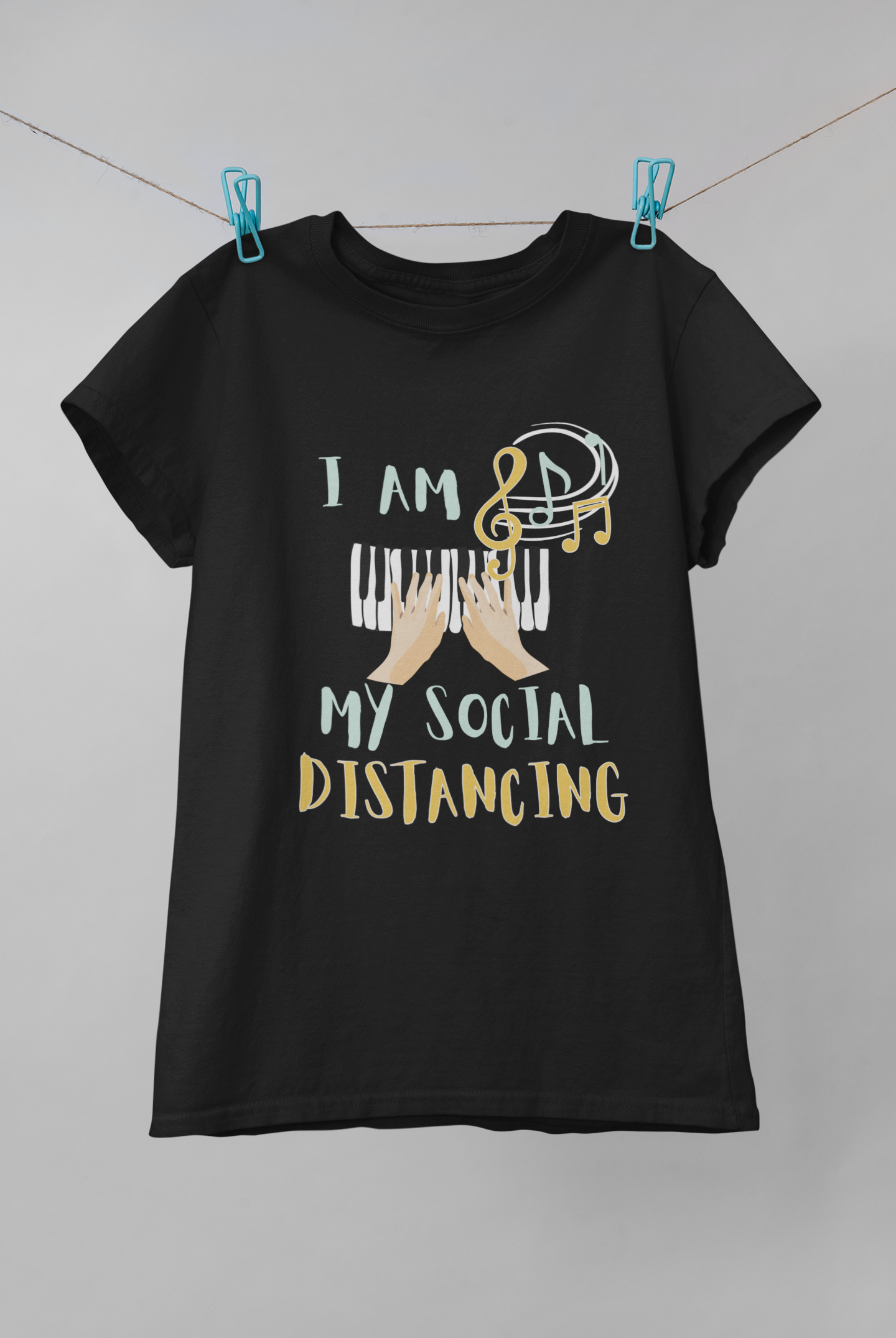 T-Shirt-Design von Kristina Andonoff für 3Sticks Media | Design #25222501