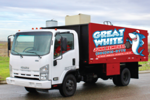 Design de Logo par singhania pour Great white junk removal  | Design : #25314988