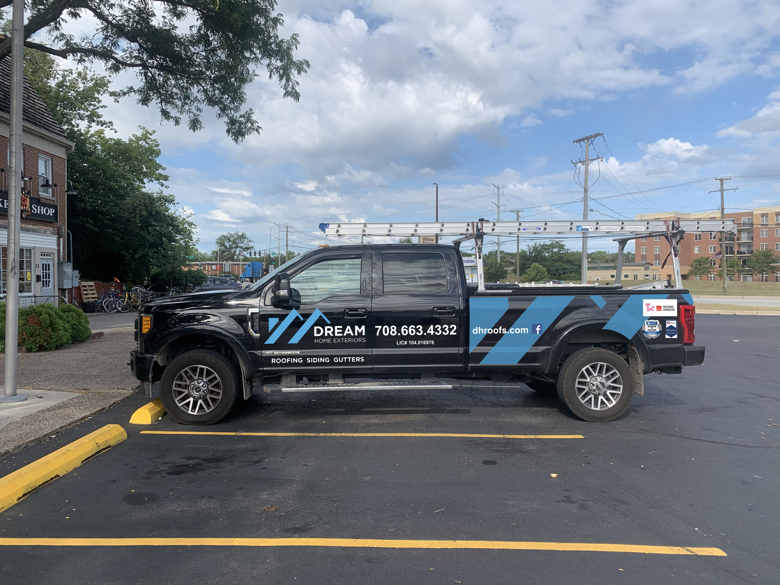 Car Wrap Design by Javelin Studio for Dream home Exteriors | Design #25332791