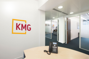 Design de Logo par Muhammad Imran 3 pour KMG LLC | Design : #25632587