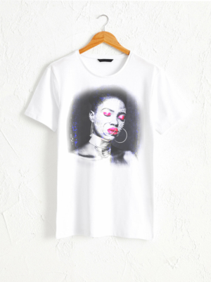T-Shirt-Design von LanaStyle für dieses Projekt | Design: #25776384