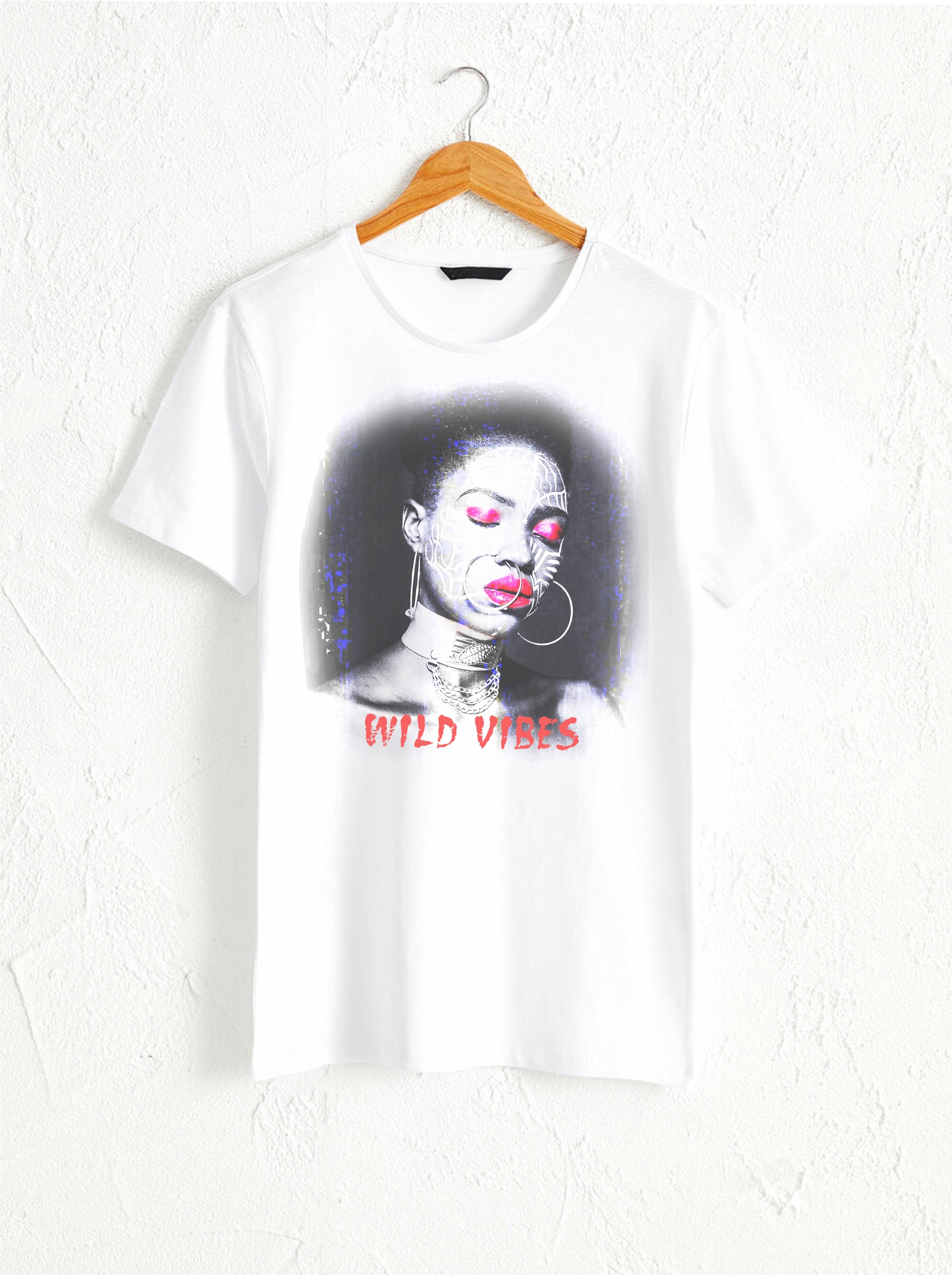 T-Shirt-Design von LanaStyle für dieses Projekt | Design #25777378