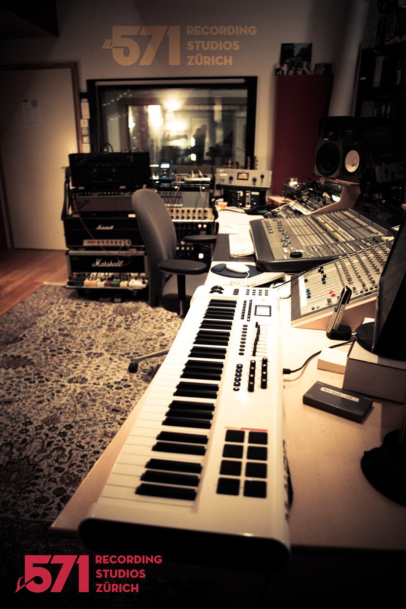 Graphic Design by Maestral for Sonar Sound | Design #3175520