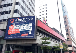 Kind Love Billboard | Design de Panneau par Maestroto