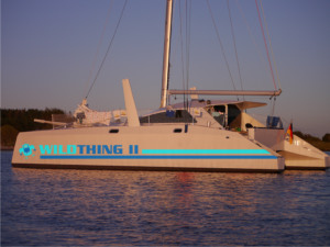 Boat hull design | Diseño de Rotulación de Vehículo por Adi Saos