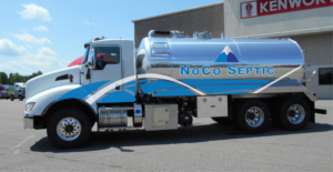 Pumper Septic Truck Design | Car Wrap-Design von Kira Graphics