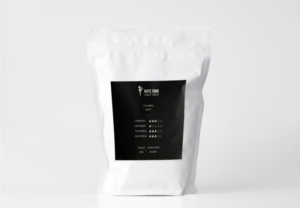 Label Design for White Foam Specialty Coffee Roasters | Aufkleber-Design von Larss Petrov