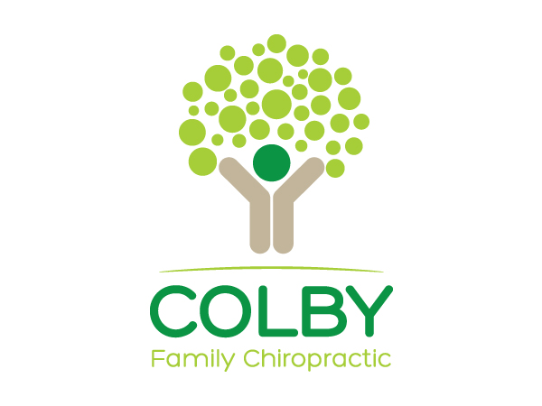 Diseño de Logo por Anthony para Colby Family Chiropractic | Diseño #736580