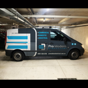 Pro Modern Electrical work van | Car Wrap-Design von haru_ichiban