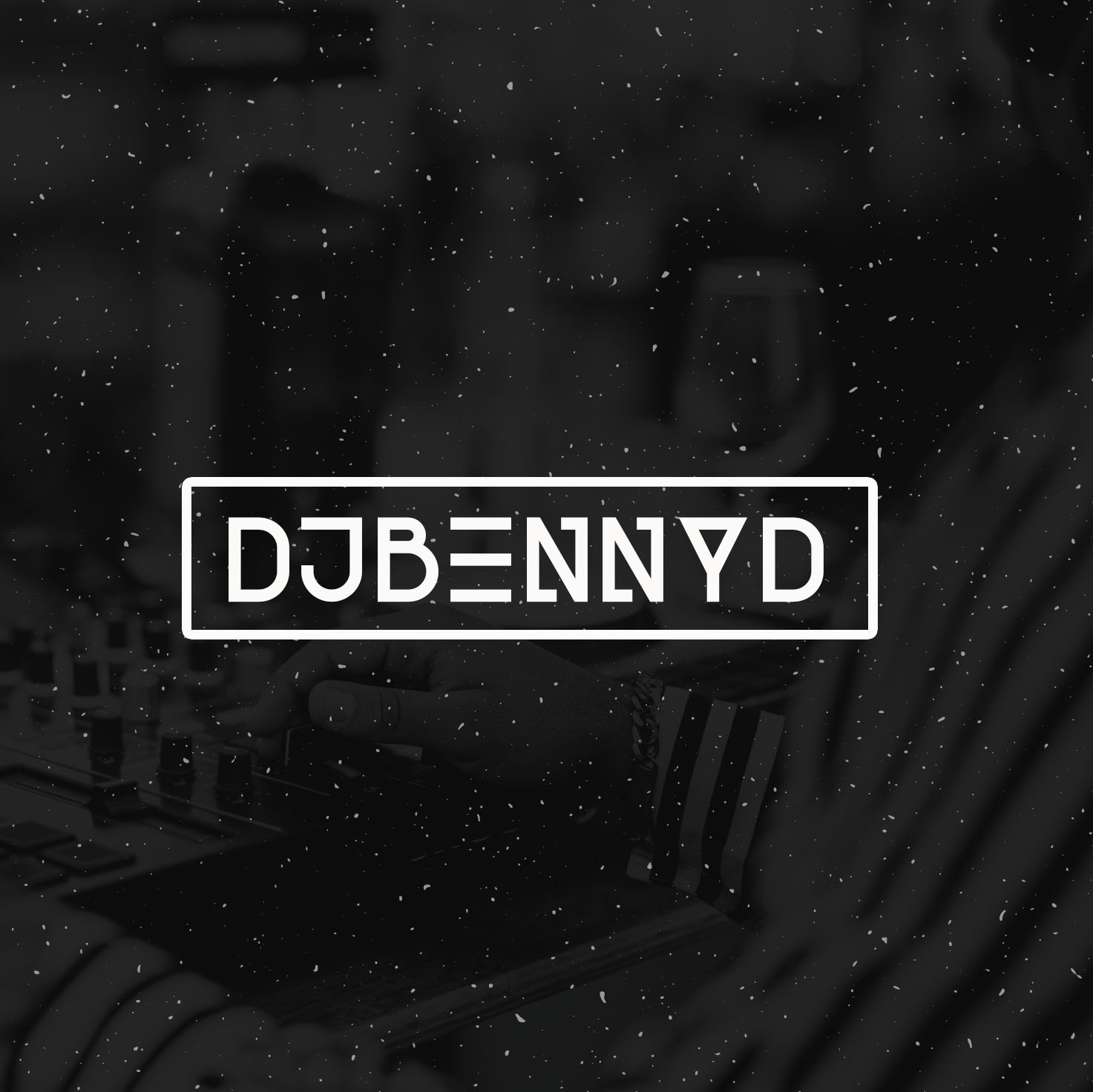 Logo Design by Roman Designs for Dustin Smith Digital Imagery | Design #27099995