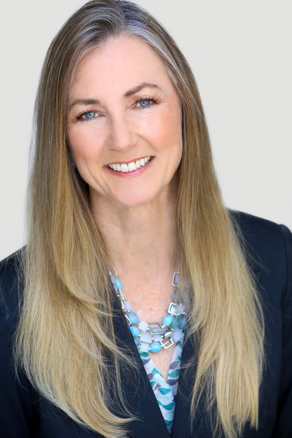 Diseño de Photoshop por Kareem Afifi para LTC Properties | Diseño #27328950