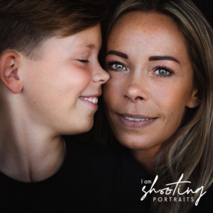 Logo Design by Jenny for I am shooting portraits | Design: #27465618