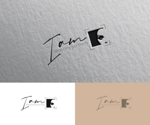 I am shooting portraits | Logo-Design von Iris 3