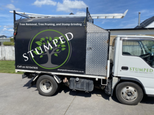 Graphic Design by design.bb for Stumped Tree Solutions | Design: #27744714