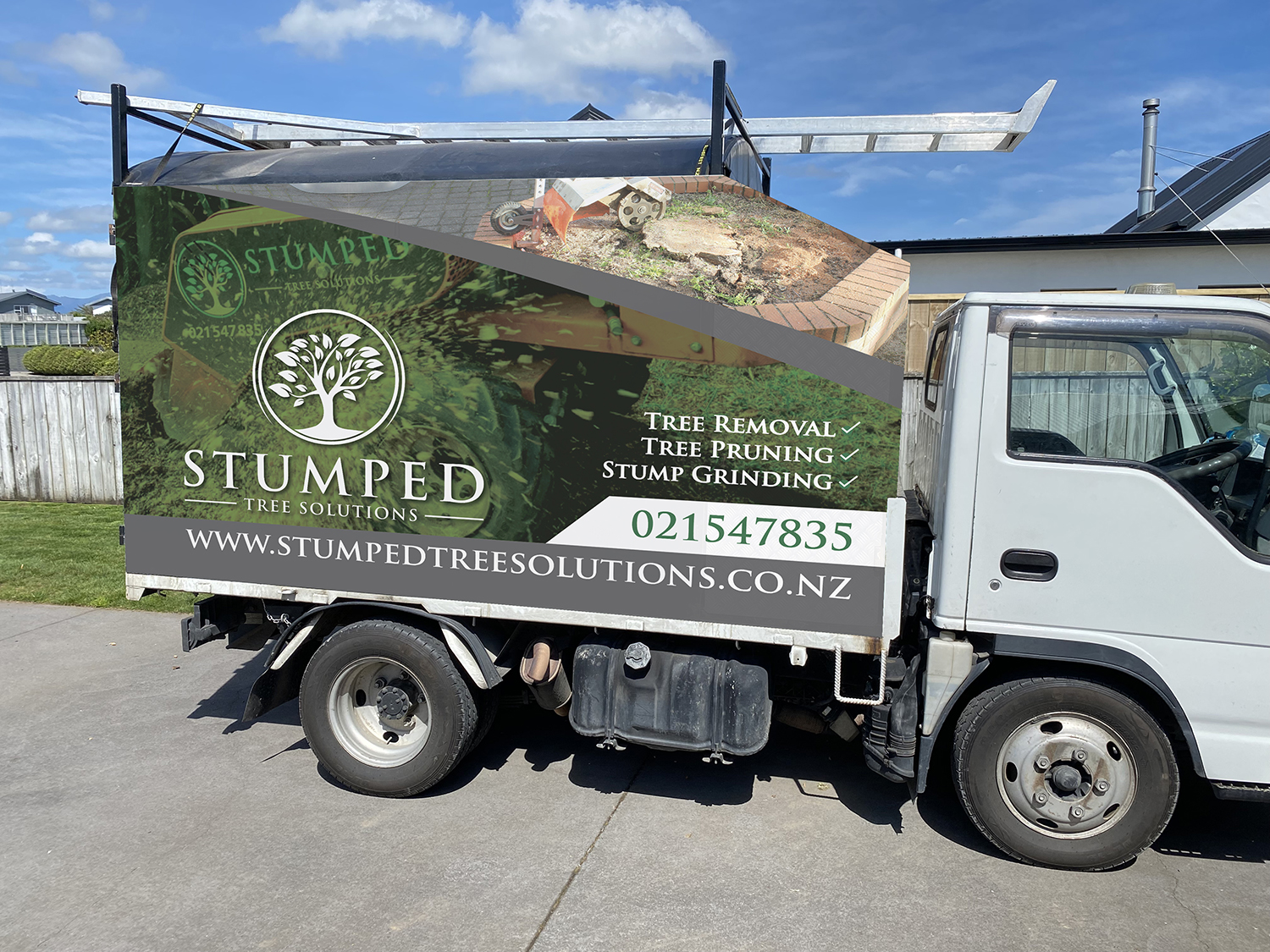 Graphic Design by Deziners Zone for Stumped Tree Solutions | Design #27743536