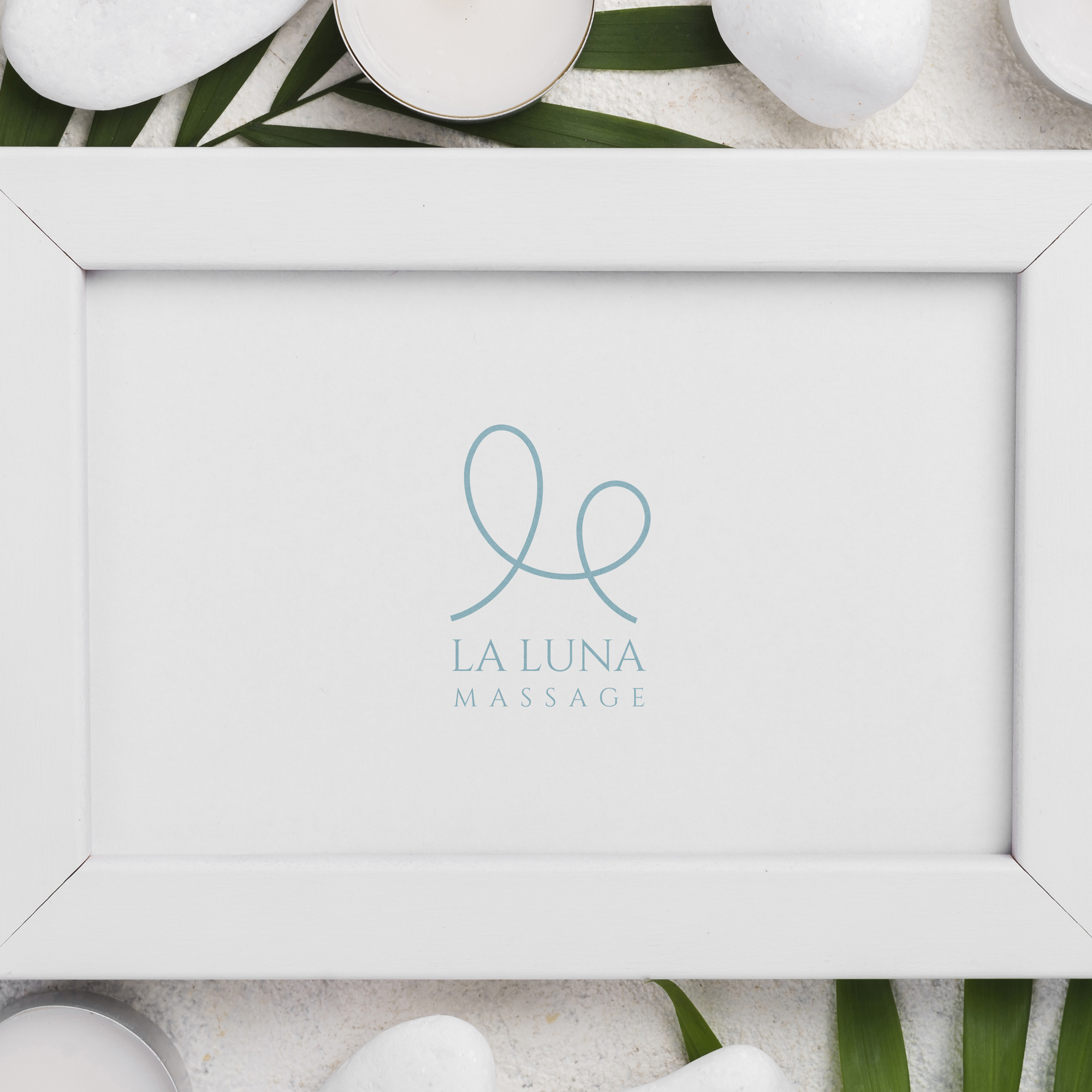 Logo-Design von griphingraphics für La Luna Spa | Design #27814412