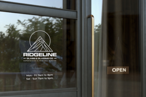 Diseño de Logo por Pak We Designs para Ridgeline Glass & Glazing Co. | Diseño: #28396058