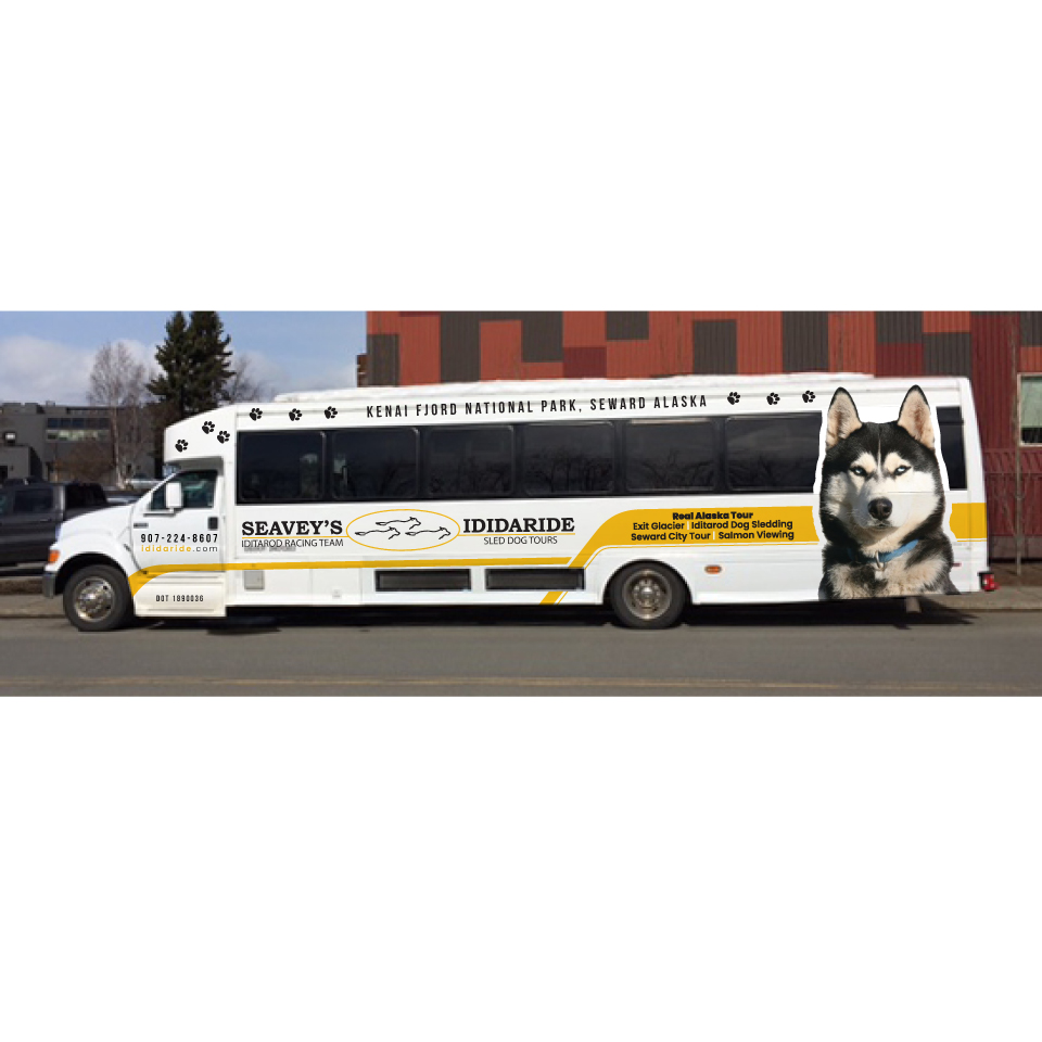 Design de Covering de Véhicule par Yoga Tri pour IdidaRide Sled Dog Tours, Inc. | Design #28459989