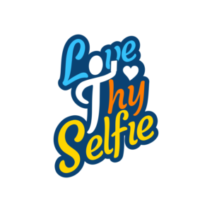 Diseño de Logo por Signor para Love Thy Selfie Studio | Diseño #28448551