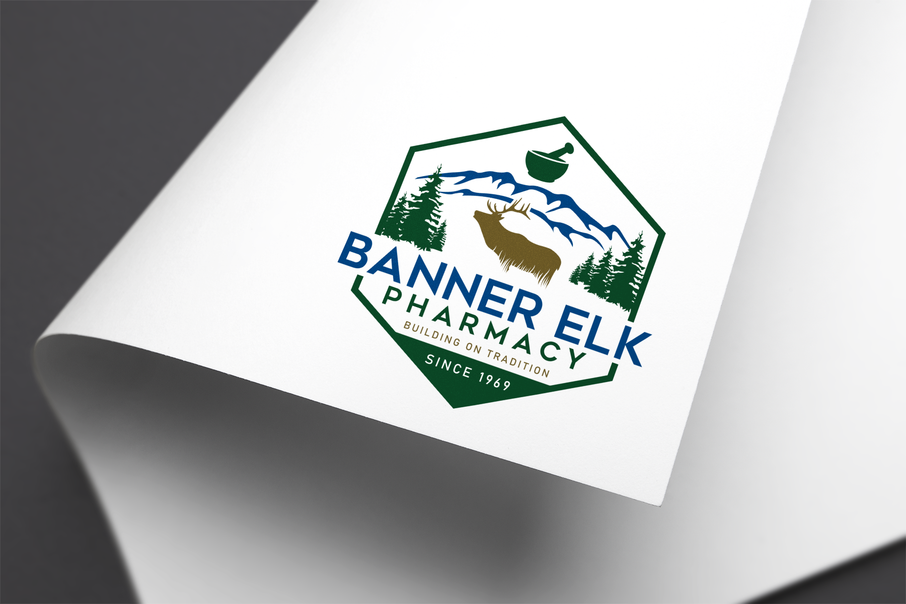 Diseño de Logo por gauravgraphy para Banner Elk Pharmacy | Diseño #29098293