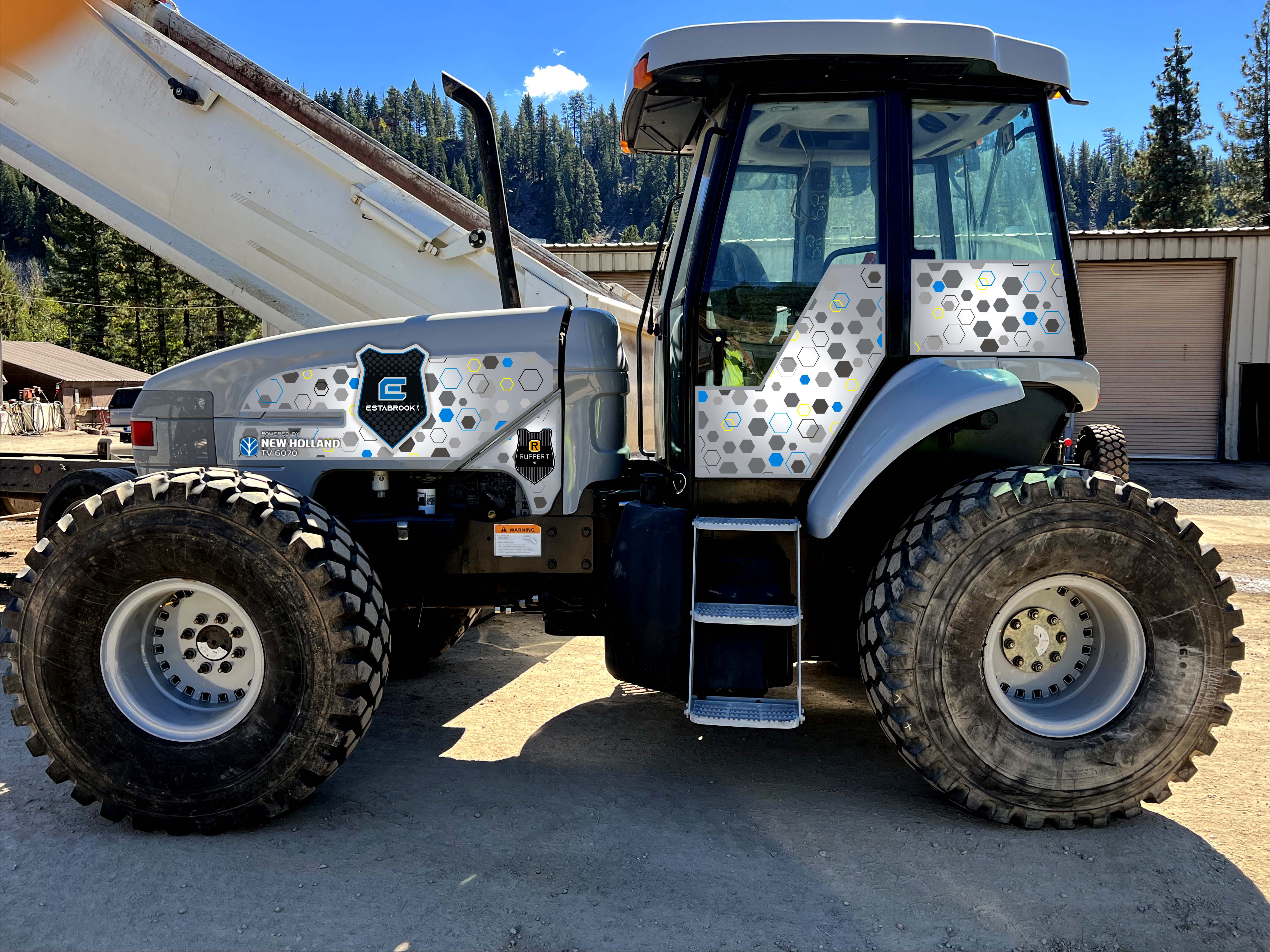 Car Wrap Design by Grahpica for this project | Design #29444074