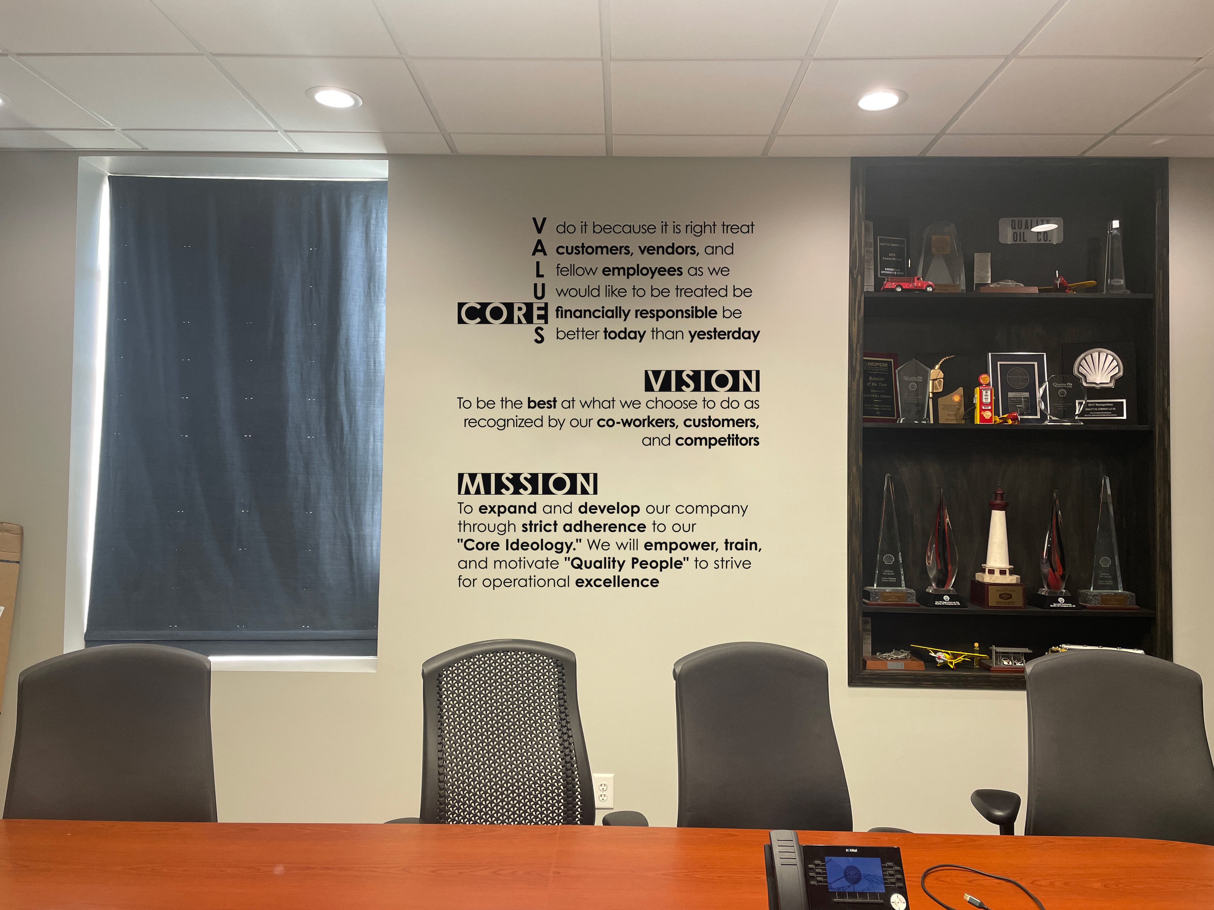 Diseño Gráfico por StromDesignHub para Quality Oil Company | Diseño #29743899