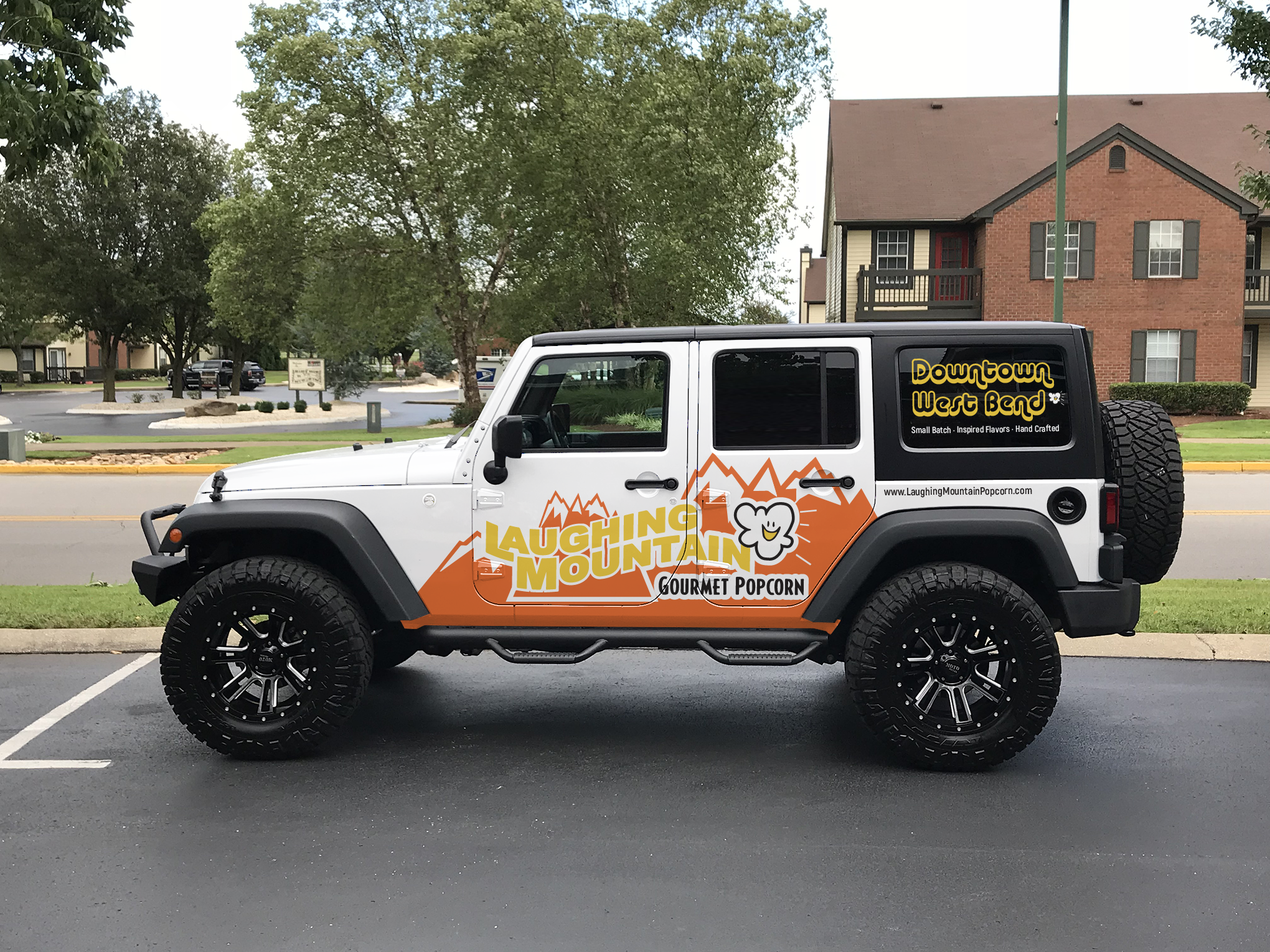 Car Wrap-Design von Adi Saos für Laughing Mountain Gourmet Popcorn | Design #30046711