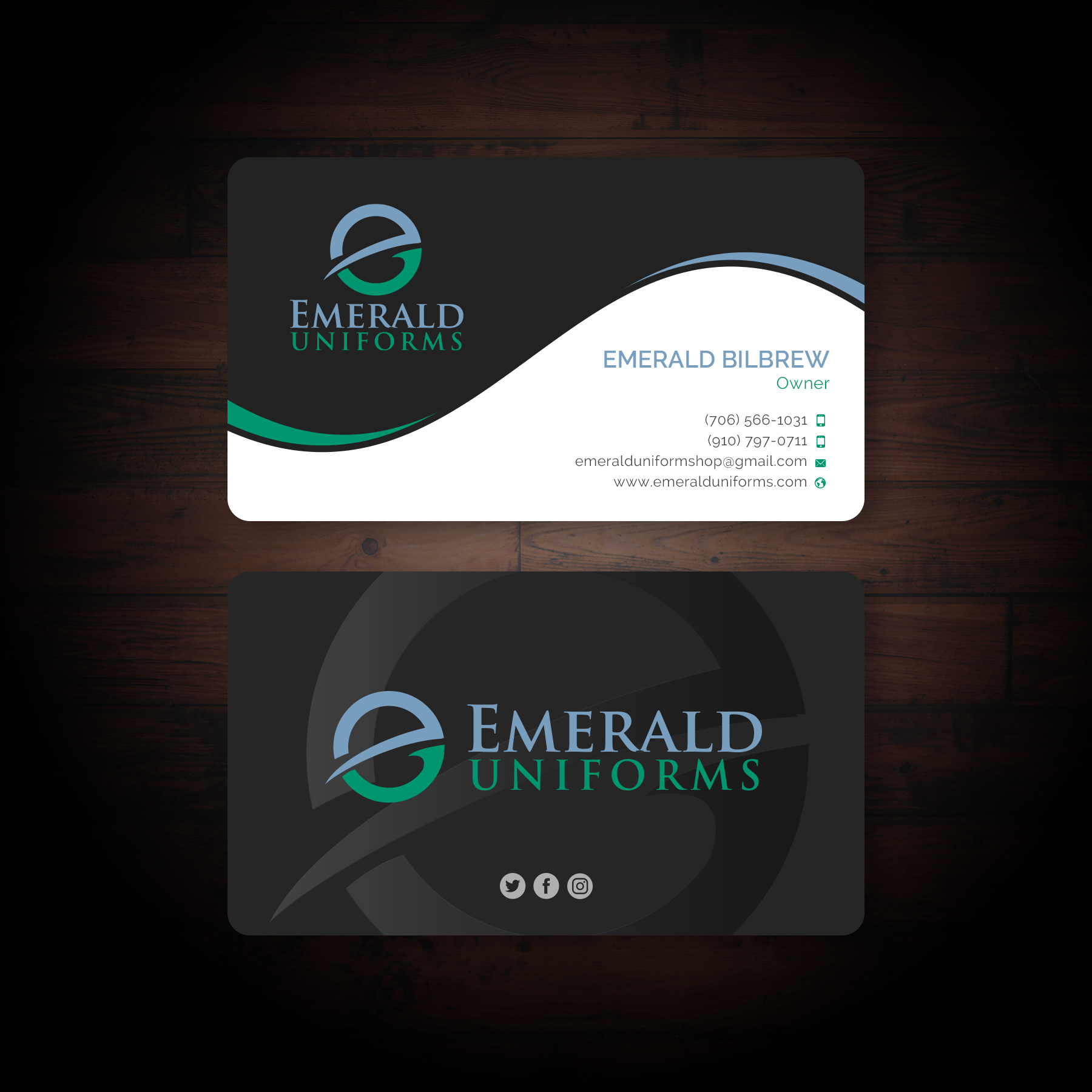 Visitenkarten-Design von Sun Moon Graphic Designer für Emerald uniforms | Design #30173780