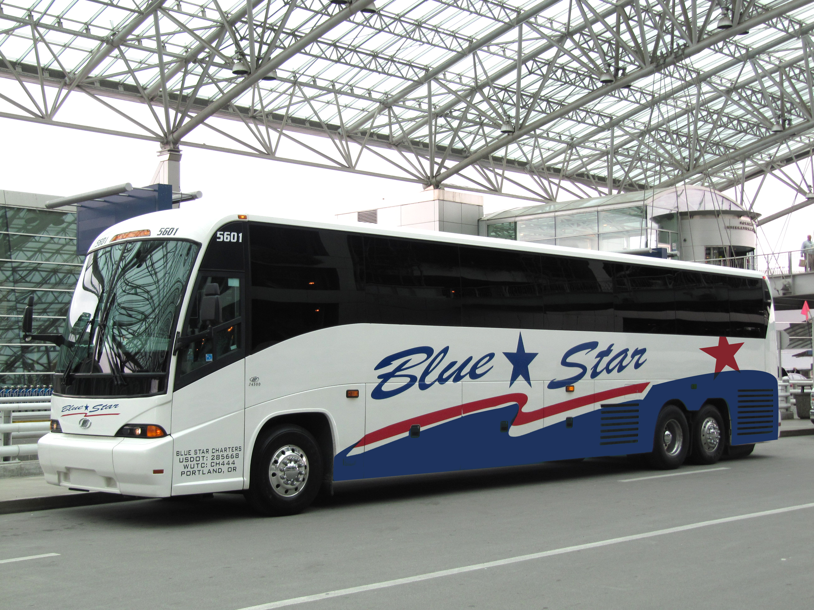 Car Wrap Design by WNP for Blue Star Charters & Tours, Inc. | Design #30235784