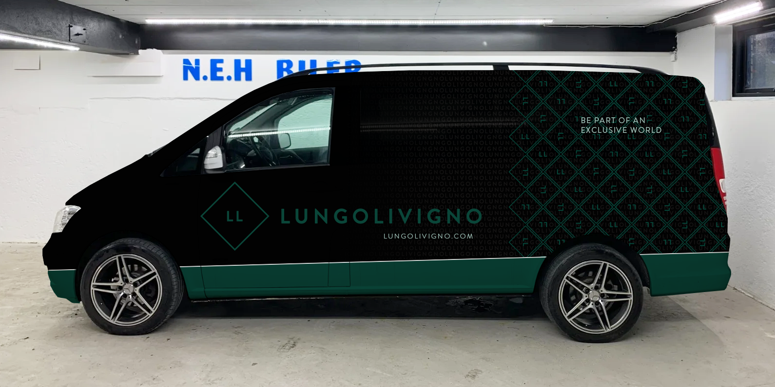 Car Wrap Design by typefdesign for Lungolivigno Fashion | Design #30450017