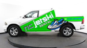 Design de Covering de Véhicule par typefdesign pour NC JetSki Rental LLC | Design : #31006535