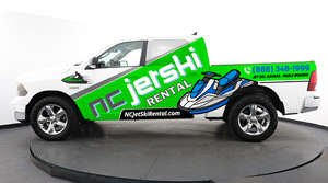 Design de Covering de Véhicule par typefdesign pour NC JetSki Rental LLC | Design : #31016564