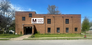 Signage Design by Cre@8ive.Colors for this project | Design: #31024255