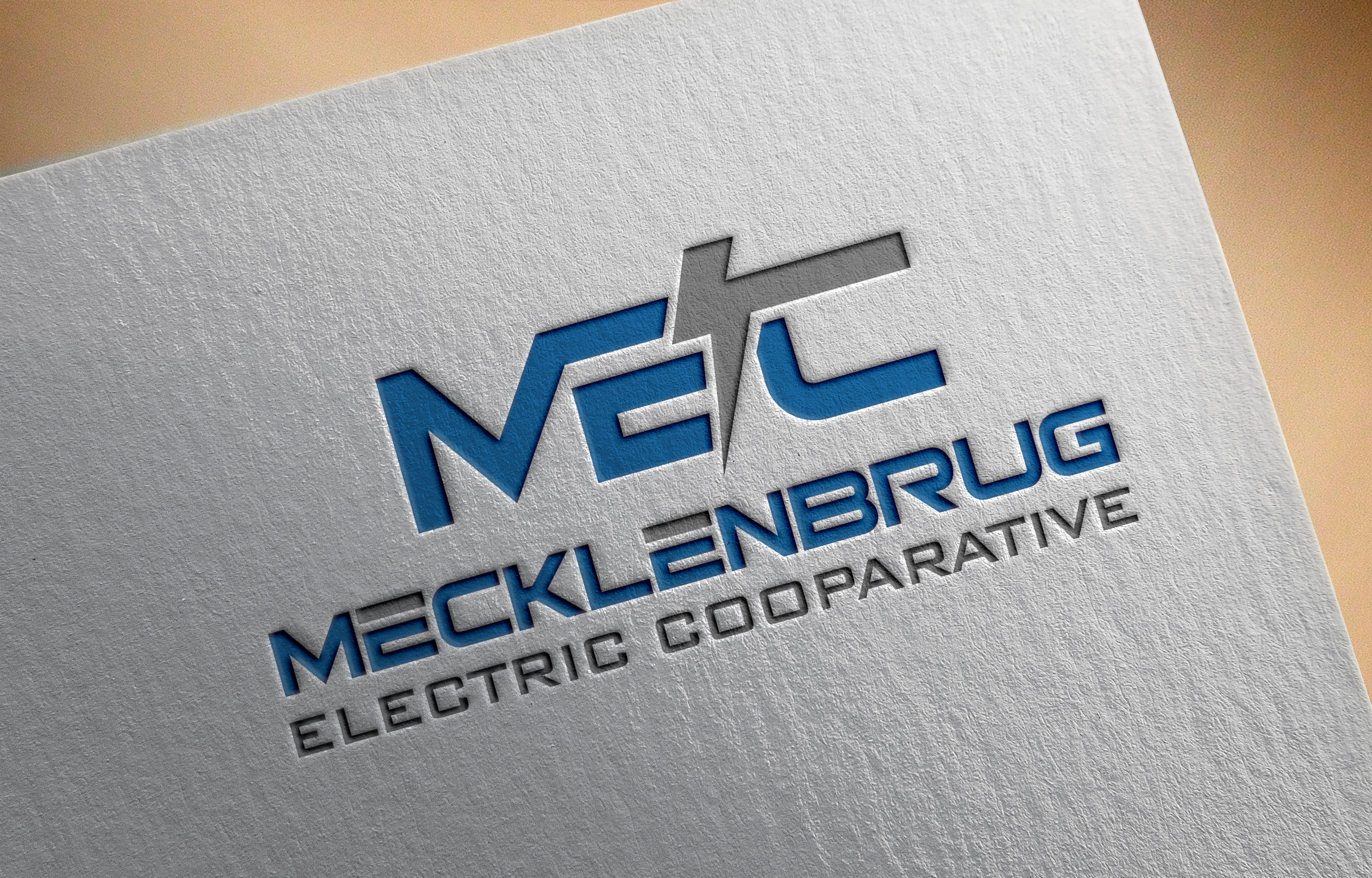 Design de Logo par Graphixpointt pour Mecklenburg Electric Cooperative | Design #31389510