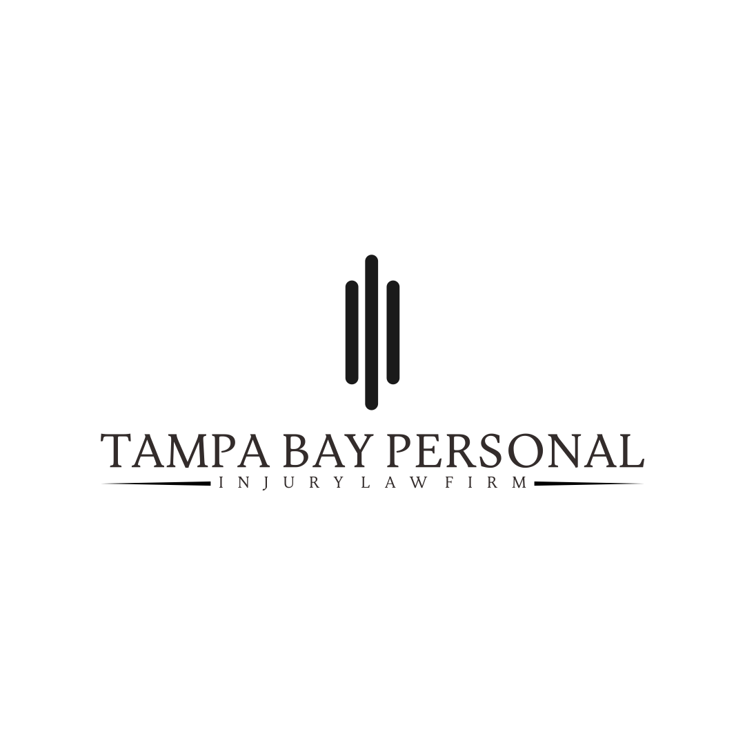 Design de Logo par Kamidi pour Tampa Bay Persona Injury Law Firm | Design #31573686