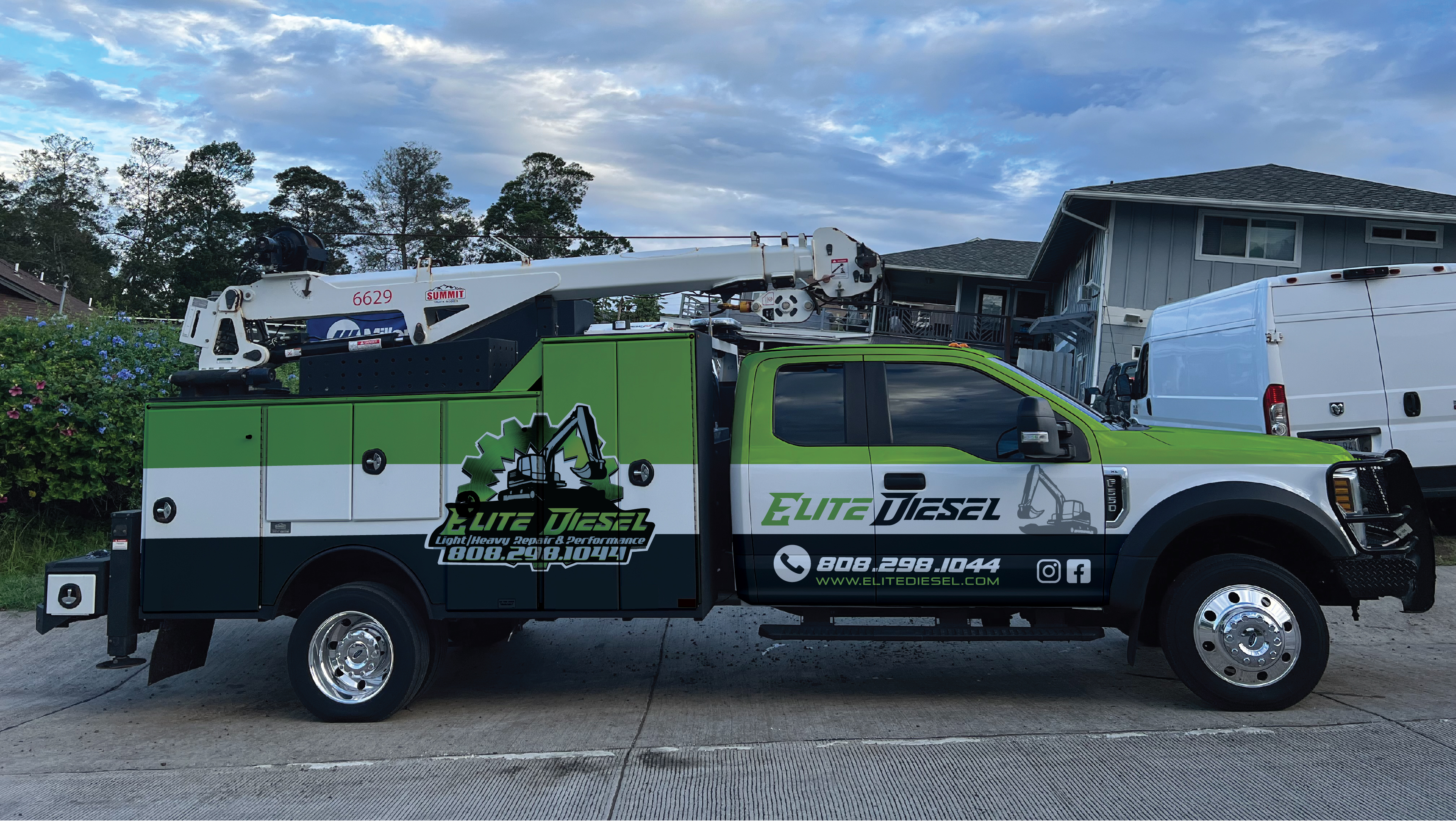 Car Wrap Design by FAIZ HAIQAL for this project | Design #31865788