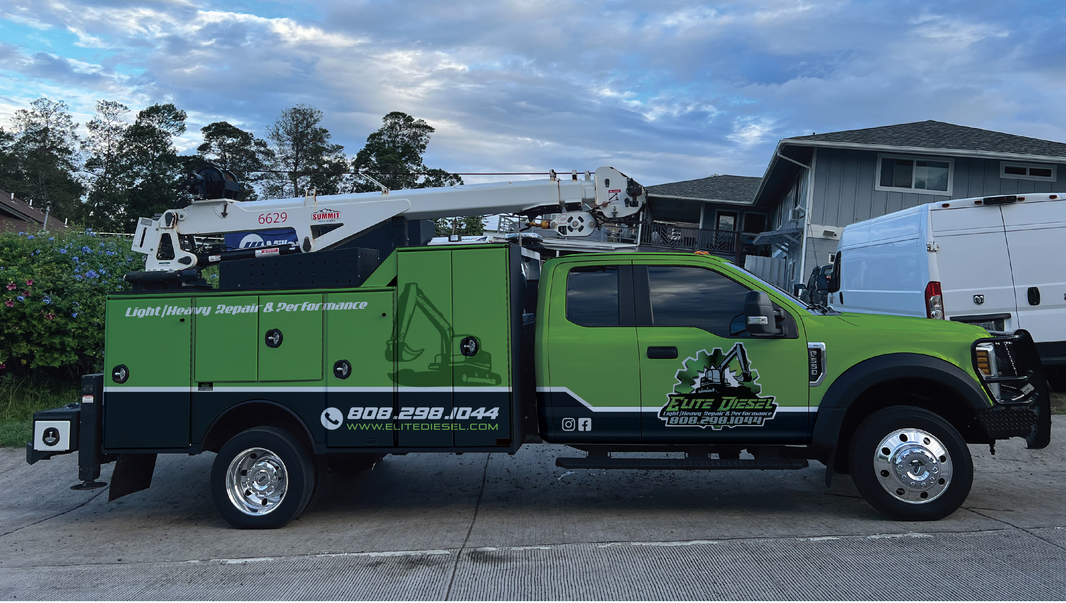 Car Wrap Design by FAIZ HAIQAL for this project | Design #31865793